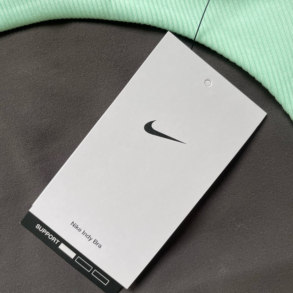 NWT Nike Women’s Indy Yoga Sports Bra in Ribbed Mint Green and Charcoal - Picture 3 of 6